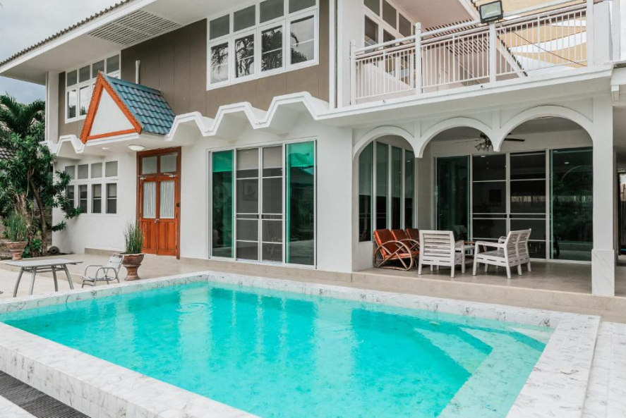Heritage Town Villa