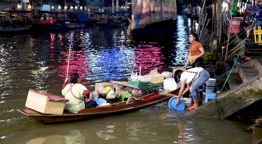 Amphawa market