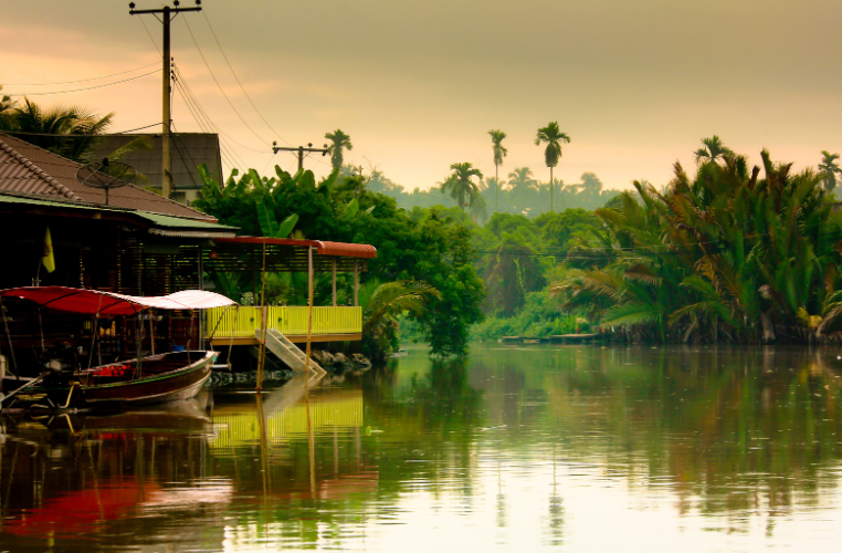 Amphawa canal