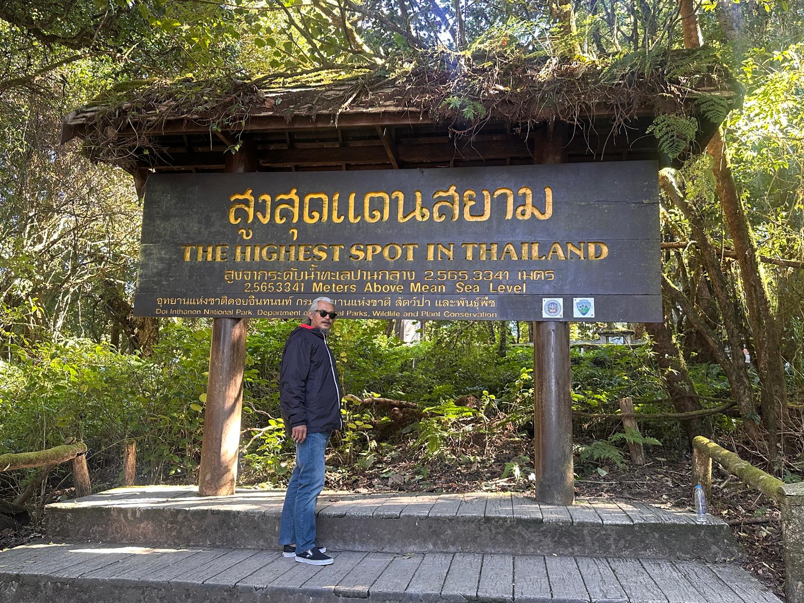 Wachirathan Waterfall and Royal Twin Pagodas Doi Inthanon
